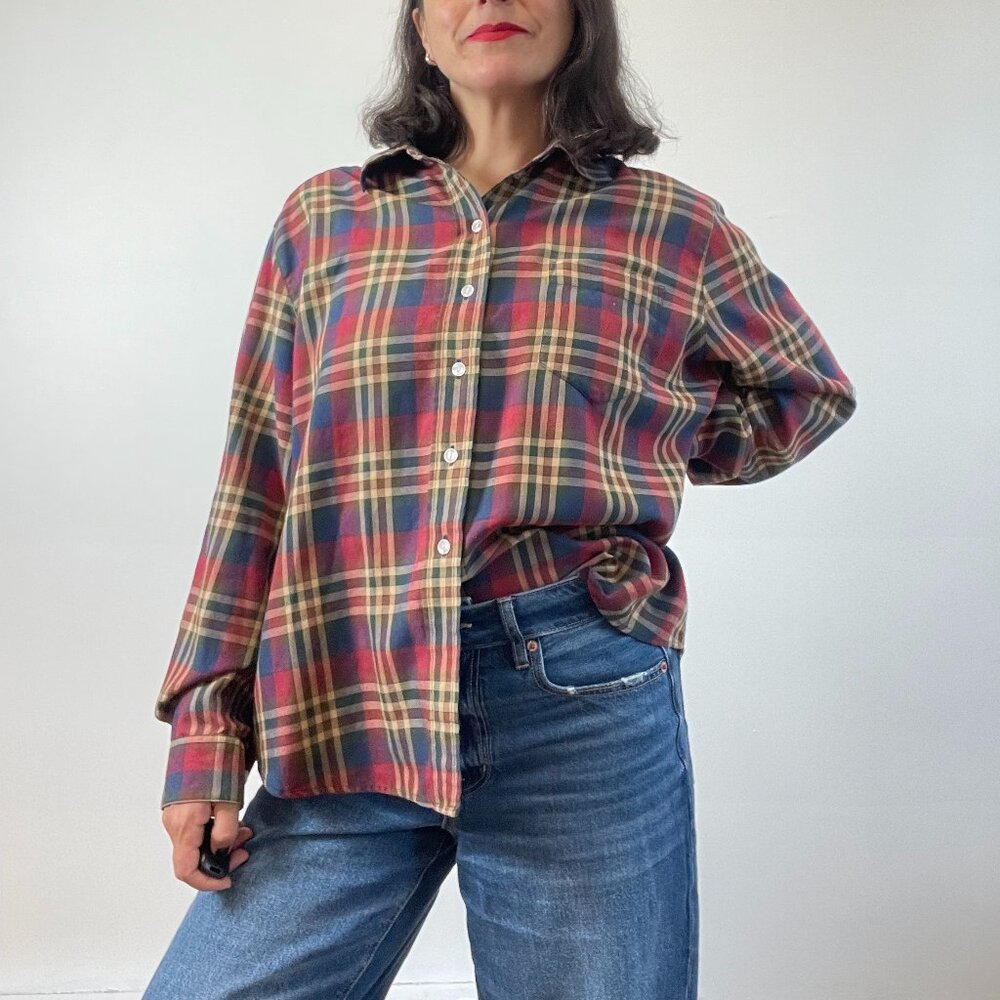Vintage ALIA PETITES Oversized Plaid Button Up Shirt - Size L
